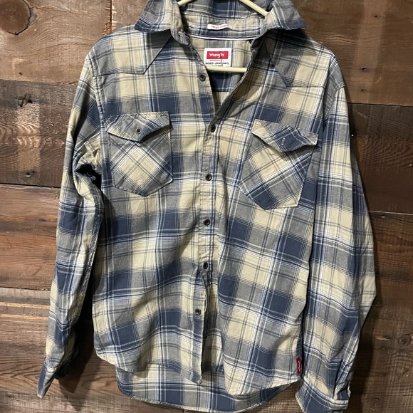 Wrangler Navy and Beige Checkered Shirt - Picture 1 of 4
